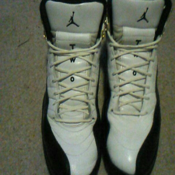 Jordan 12s taxis - Picture 2 of 2